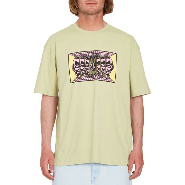 Bestel de Volcom MIND INVASION T-SHIRT o veilig, gemakkelijk en snel bij Revert 95. Check onze website voor de gehele Volcom collectie, of kom gezellig langs bij onze winkel in Haarlem.	