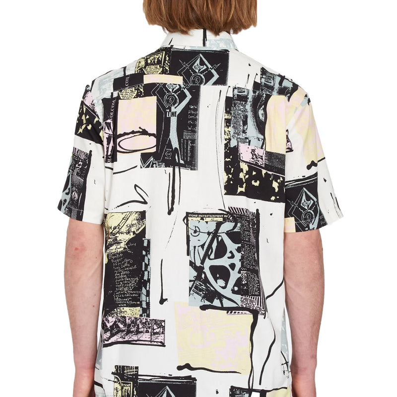 Bestel de Volcom V ENTERTAINMENT LP WOVEN SHORT SLEEVE veilig, gemakkelijk en snel bij Revert 95. Check onze website voor de gehele Volcom collectie, of kom gezellig langs bij onze winkel in Haarlem.	