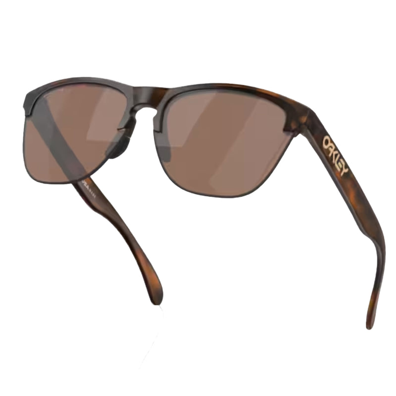 Bestel de Oakley FROGSKINS LITE Matte Tortoise Prizm Tungsten veilig, gemakkelijk en snel bij Revert 95. Check onze website voor de gehele Oakley collectie, of kom gezellig langs bij onze winkel in Haarlem.	