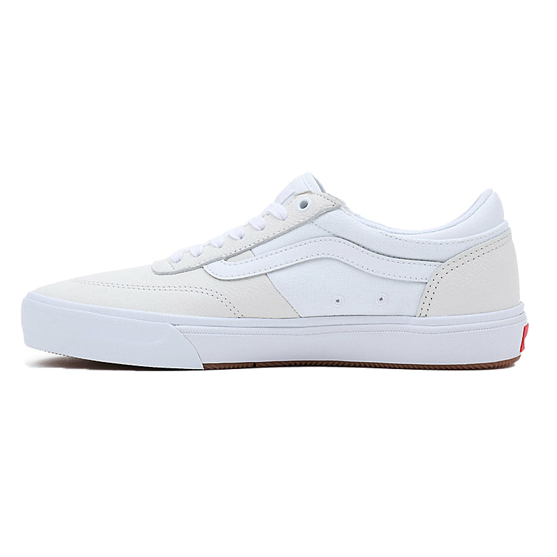Bestel de Vans MN Gilbert Crockett Leather White White veilig, gemakkelijk en snel bij Revert 95. Check onze website voor de gehele Vans collectie, of kom gezellig langs bij onze winkel in Haarlem.