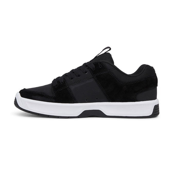 Bestel de DC Shoes LYNX ZERO Black White veilig, gemakkelijk en snel bij Revert 95. Check onze website voor de gehele DC Shoes collectie, of kom gezellig langs bij onze winkel in Haarlem.	