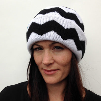 Womens Daisy Beanie