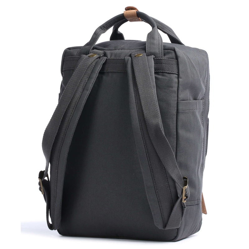 Bestel de Doughnut Macaroon PFC Free Series Backpack snel, veilig en gemakkelijk bij Revert 95. Check onze website voor de gehele Doughnut collectie.