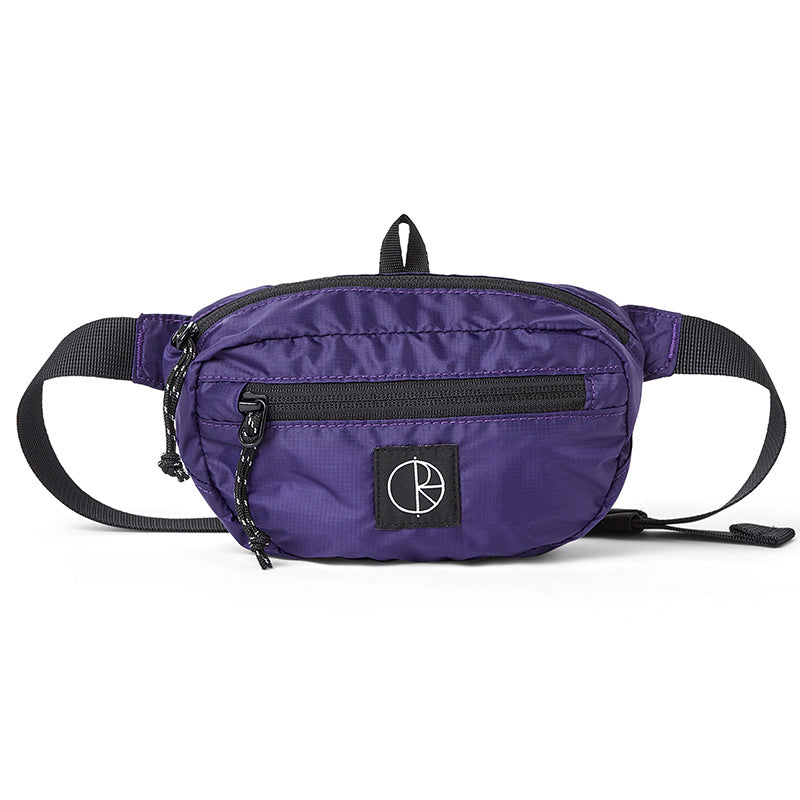 Bestel de Polar Ripstop Mini Hip Bag veilig, gemakkelijk en snel bij Revert 95. Check onze website voor de gehele Polar collectie.